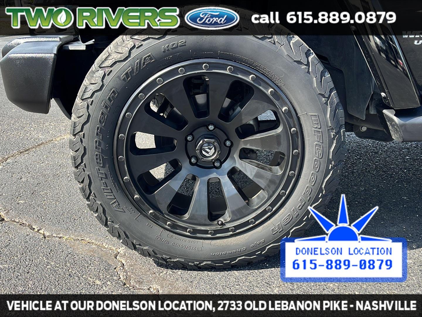 Used 2017 Black Clearcoat Jeep Sahara image 17