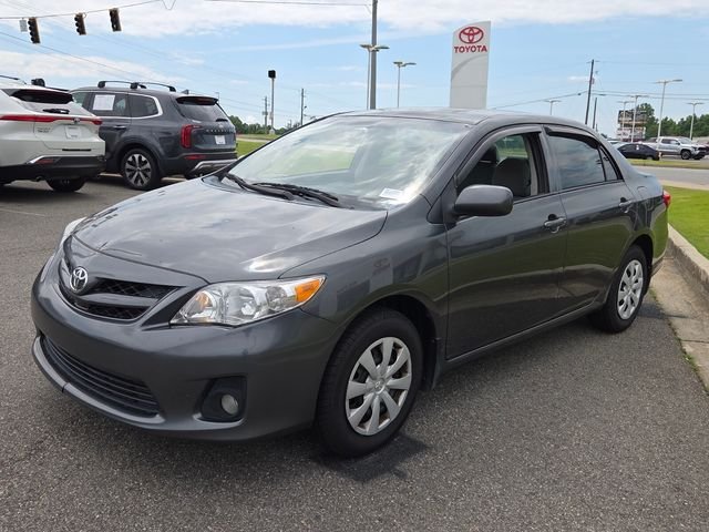 Used 2013 Gray Toyota L image 3