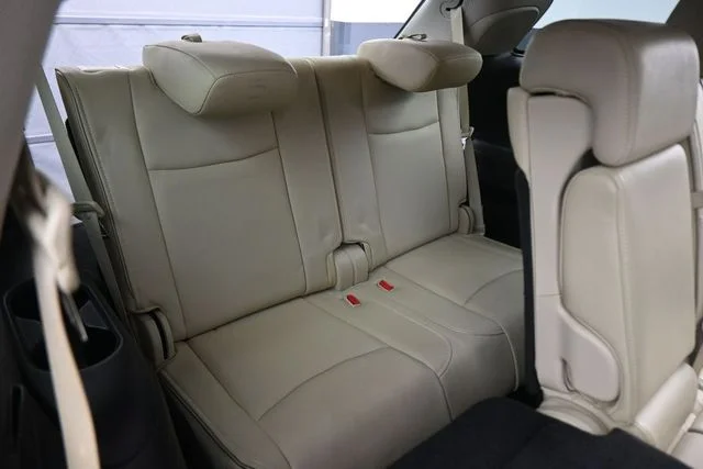 Used 2019 Black INFINITI LUXE image 25