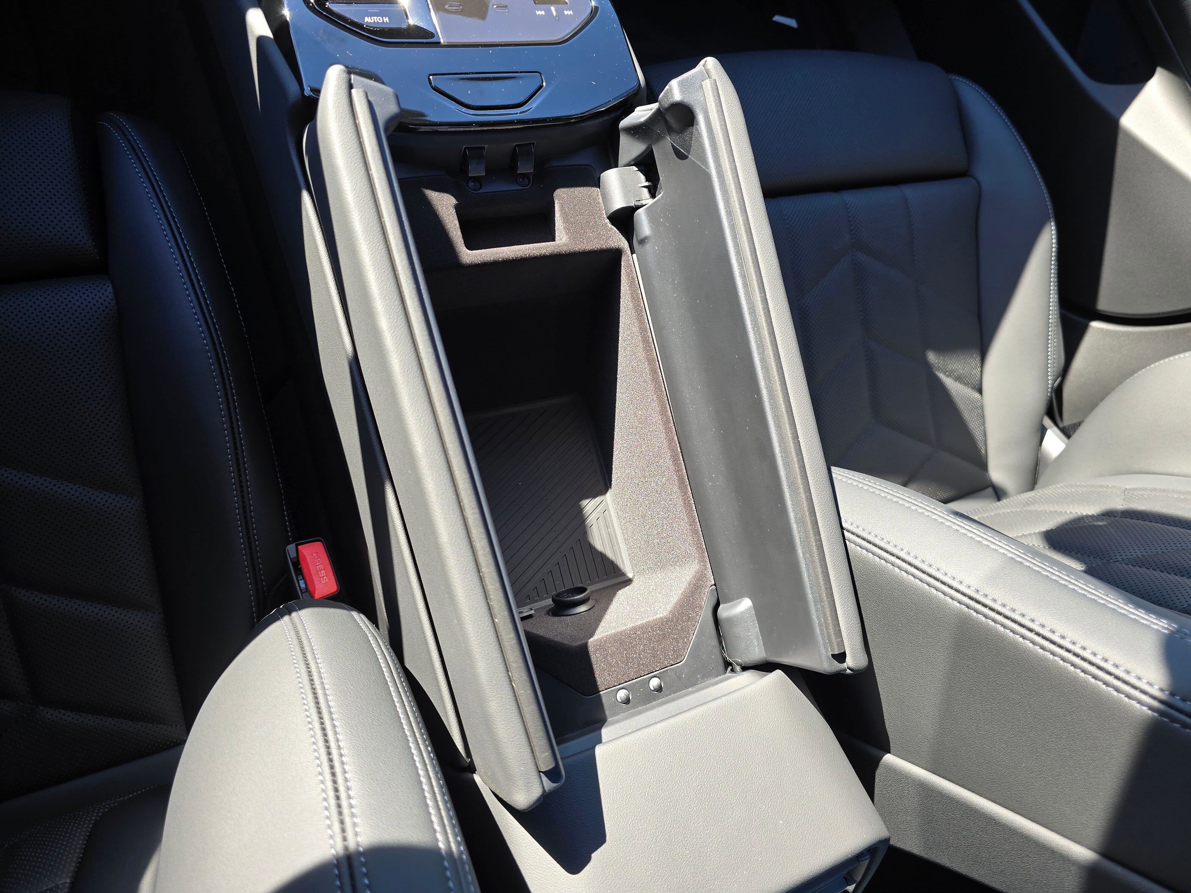 New 2027 Brooklyn Grey Metallic BMW 530i xDrive image 23