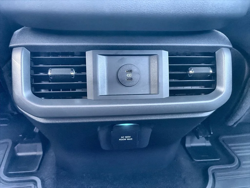 Used 2025 Gray Ford XLT image 22