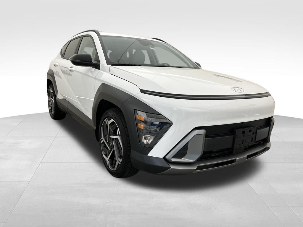 Used 2026 White Hyundai SEL Premium image 8