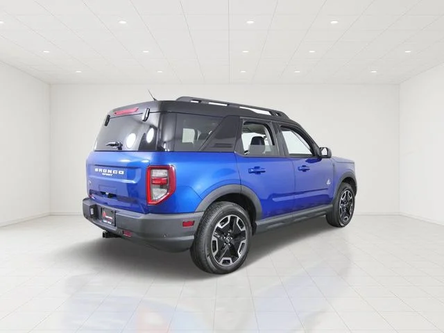 Certified Used 2023 Blue Ford Outer Banks image 4
