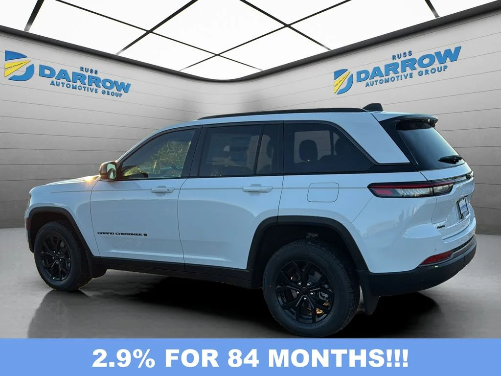 New 2026 Bright White Clear-Coat Exterior Paint Jeep Altitude image 3