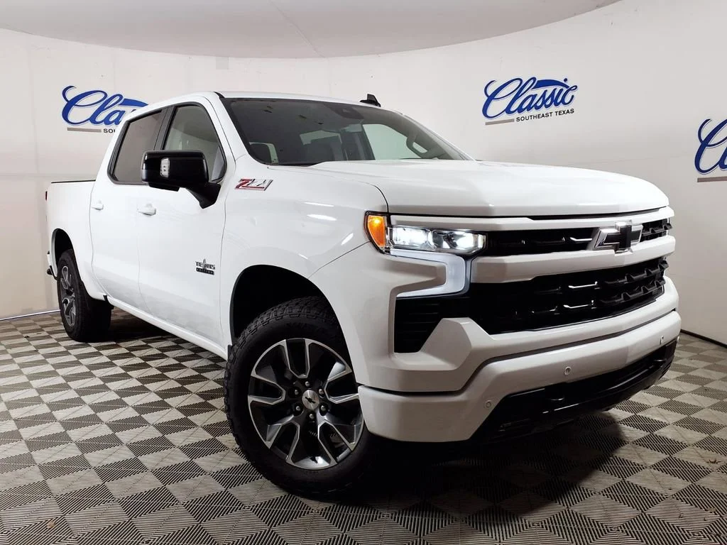 New 2026 Summit White Chevrolet RST image 1