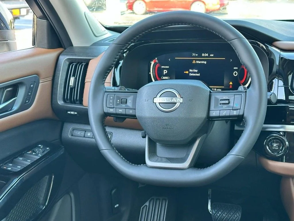 New 2026 Everest White Pearl TriCoat / Super Black Two-tone Nissan Platinum image 8