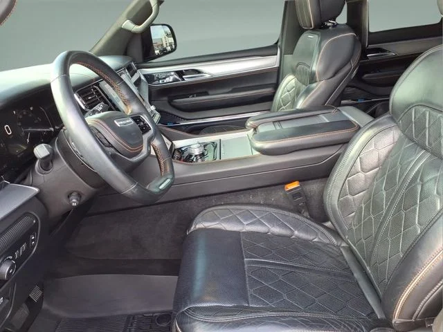 Used 2022 Black Jeep Series III image 11
