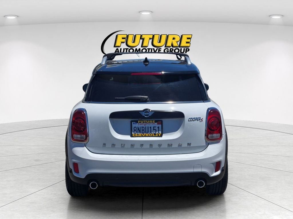 Used 2020 White MINI Signature image 5