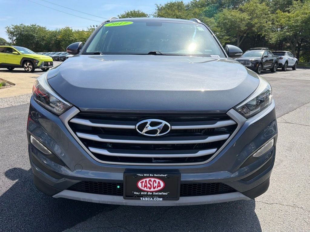 Used 2017 Gray Hyundai Sport image 2