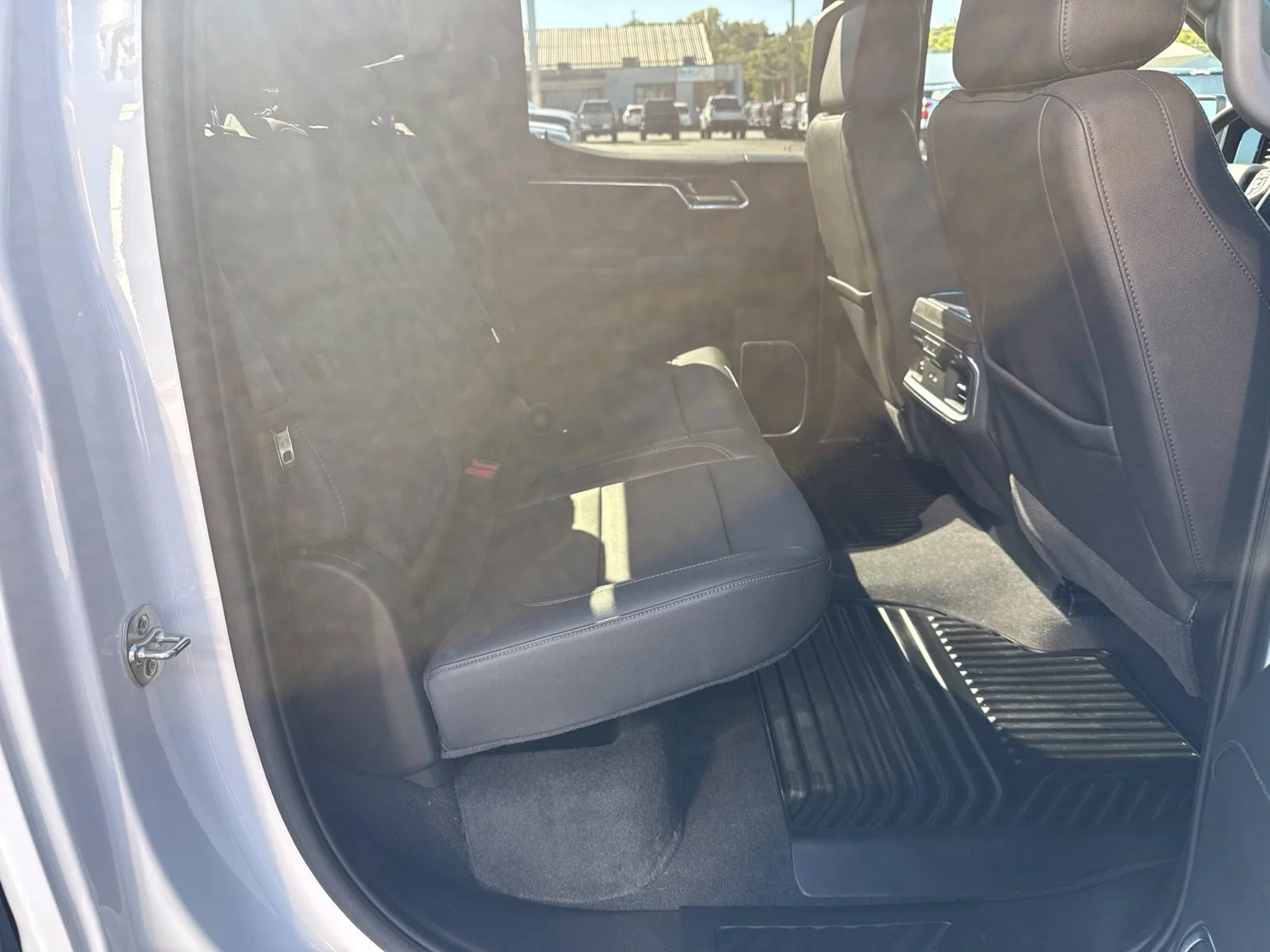 Used 2025 Summit White Chevrolet LTZ image 21