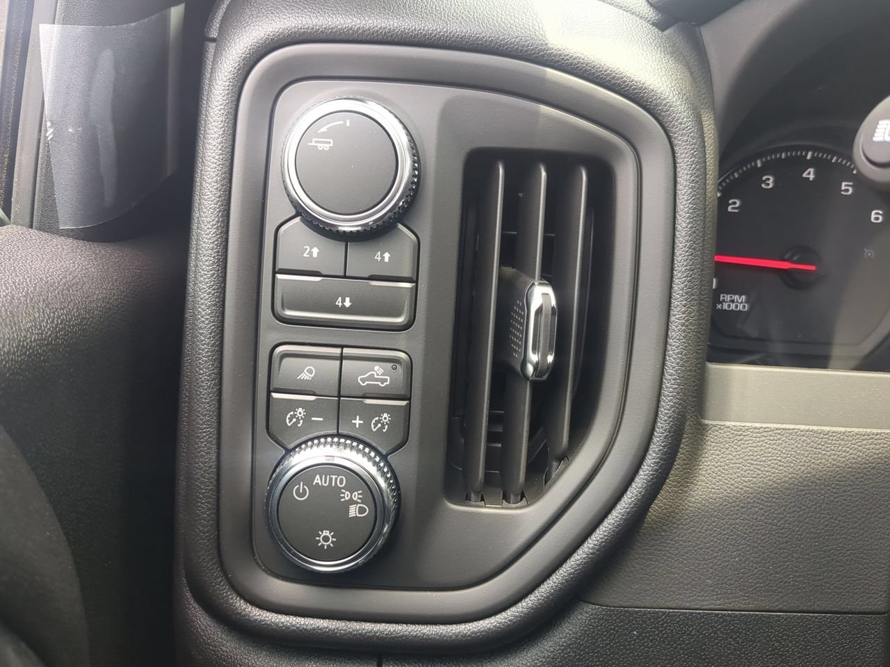 2026 GMC Sierra 2500HD Pro - Photo 17