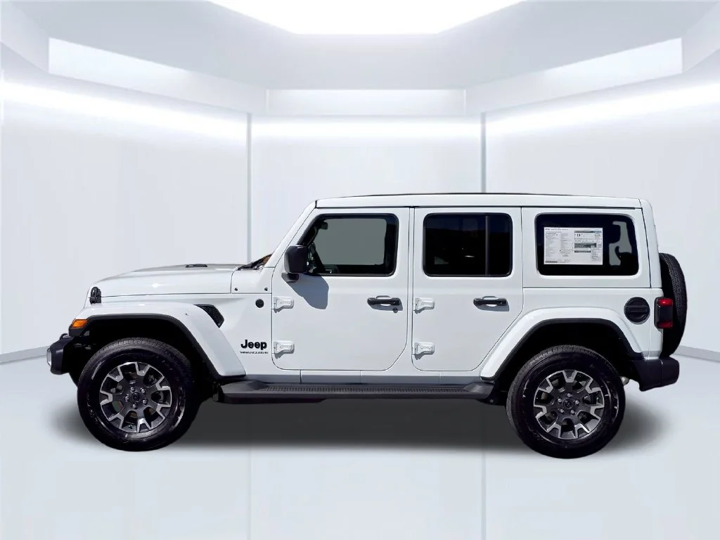 New 2027 White/off-white Jeep Sahara image 17