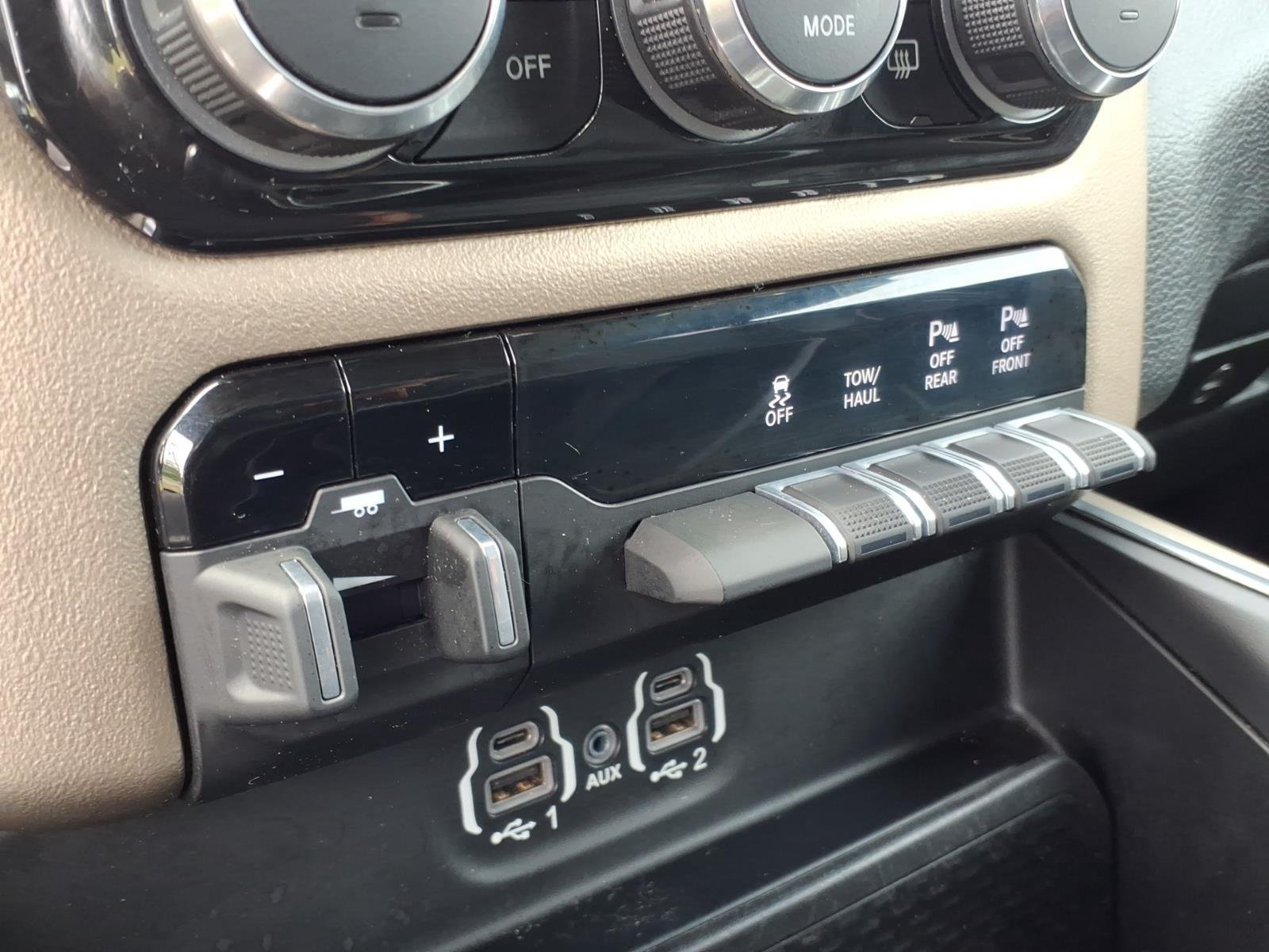 Used 2022 Bright White Clearcoat Ram Laramie image 9