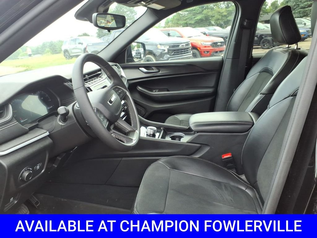 Used 2024 Black Jeep Altitude X image 11