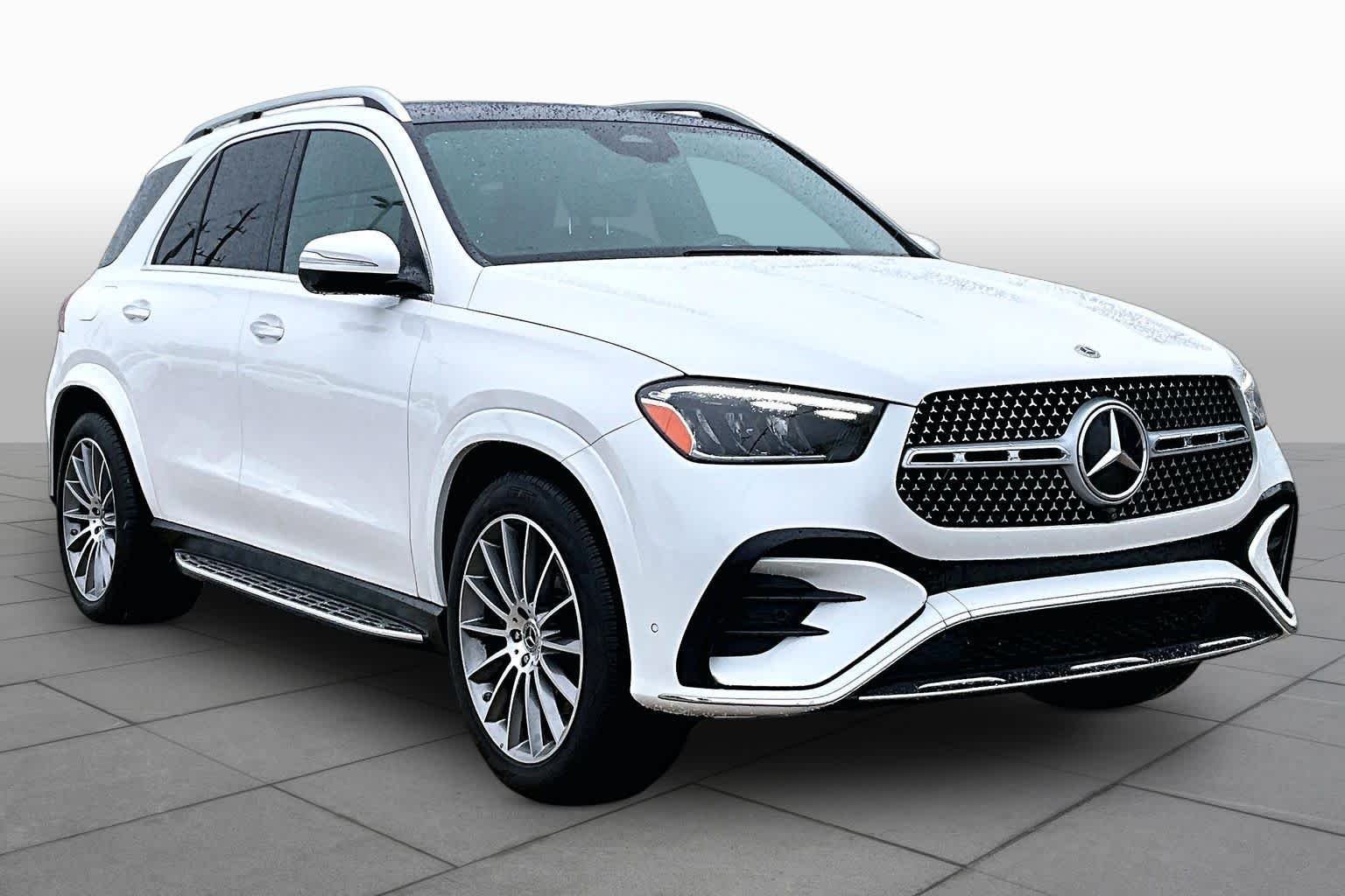 Used 2024 MANUFAKTUR Moonlight White Metallic Mercedes-Benz GLE 350 image 3