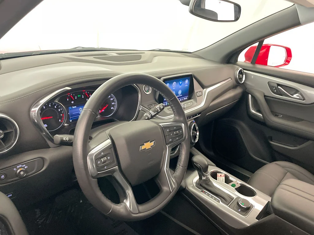 Used 2020 RED Chevrolet LT image 10