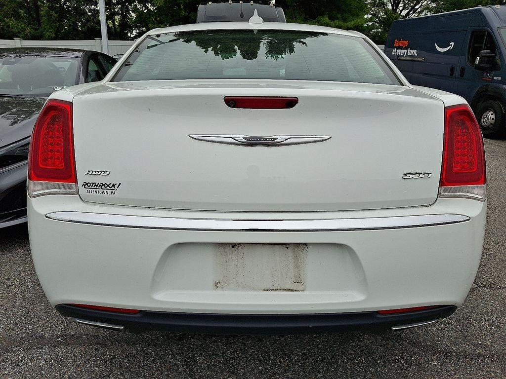 Used 2016 White Chrysler Limited image 4