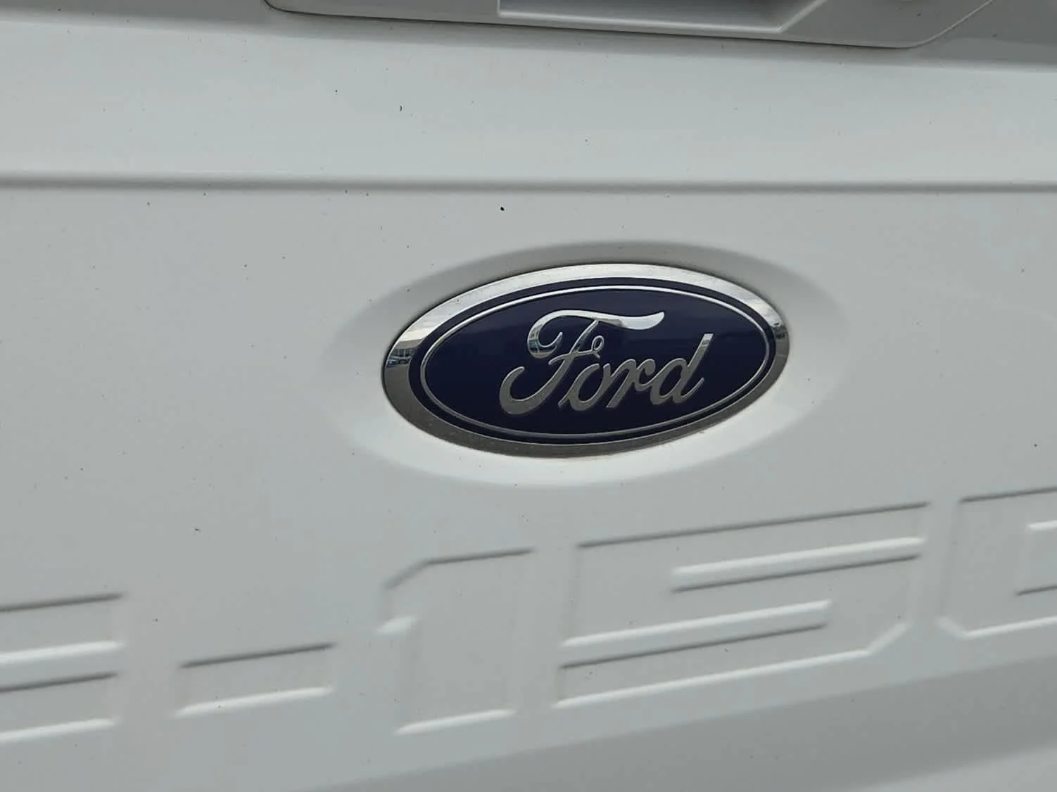 Certified Used 2023 Oxford White Ford LARIAT image 23