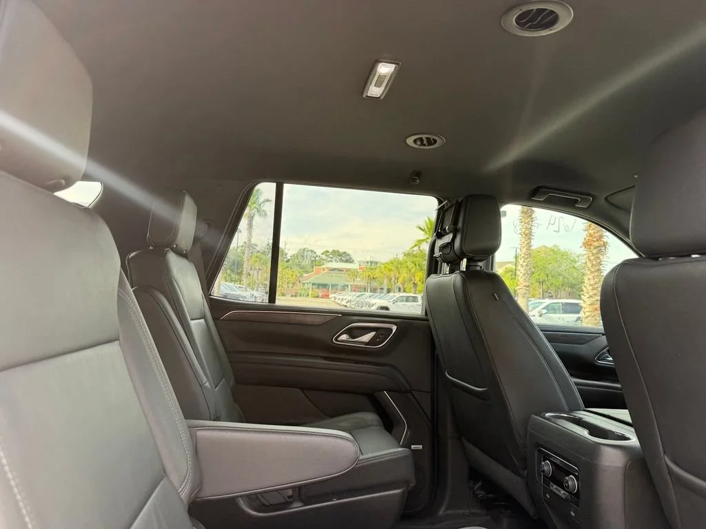 Used 2021 SUMMIT WHITE Chevrolet LT image 17