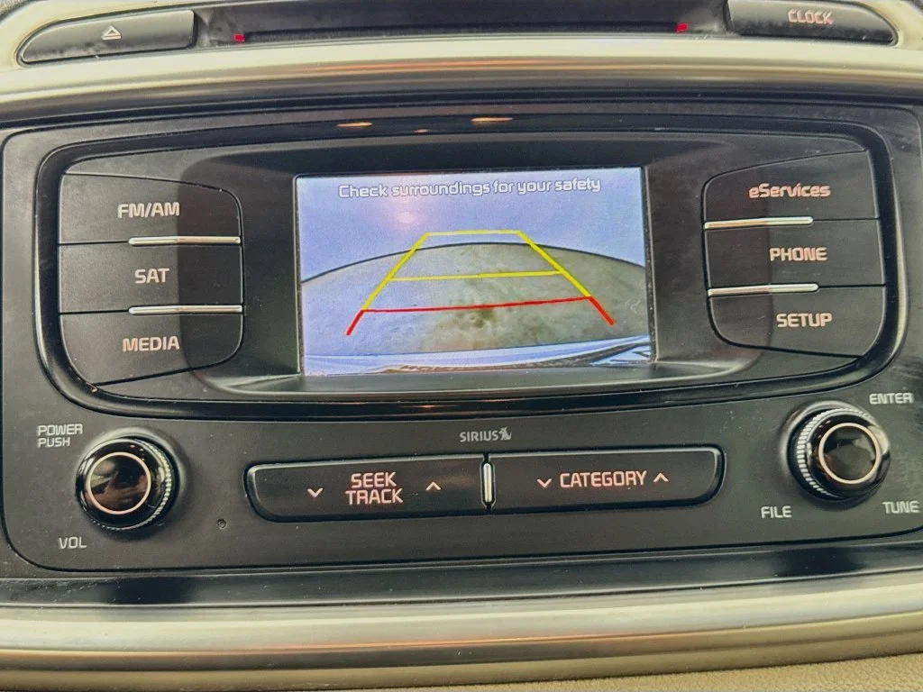 Used 2016 White Kia EX image 16