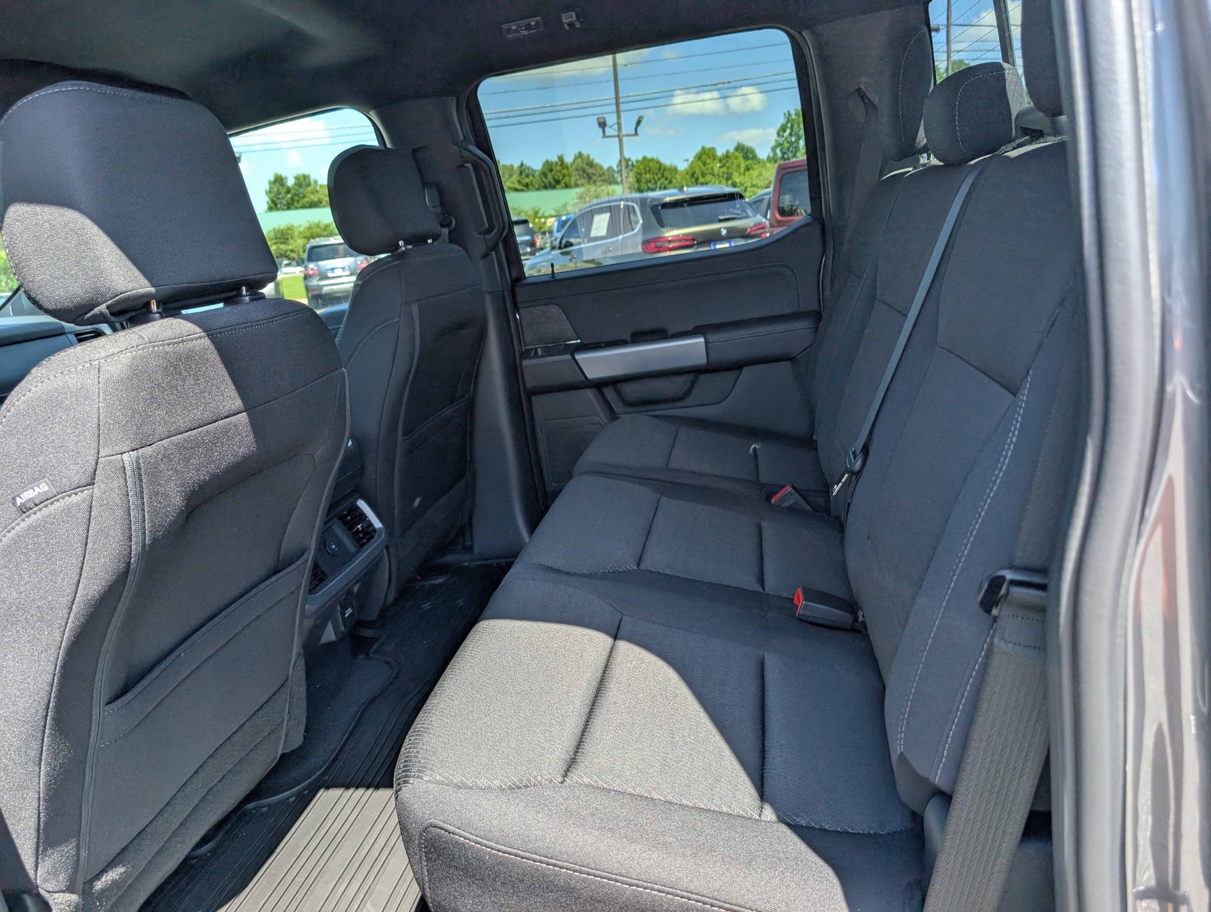 New 2026 Carbonized Gray Metallic FORD XLT image 15