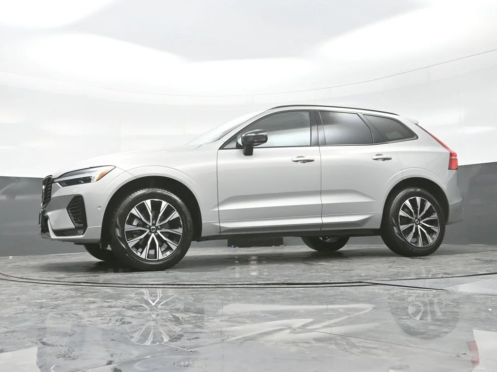 Certified Used 2025 Silver Dawn Volvo Plus image 25