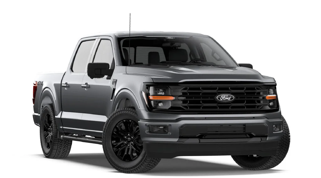 New 2026 Carbonized Gray Metallic Ford XLT image 4