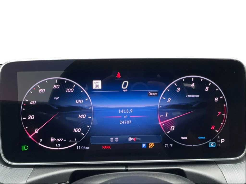 Used 2025 White Mercedes-Benz CLE 300 image 37