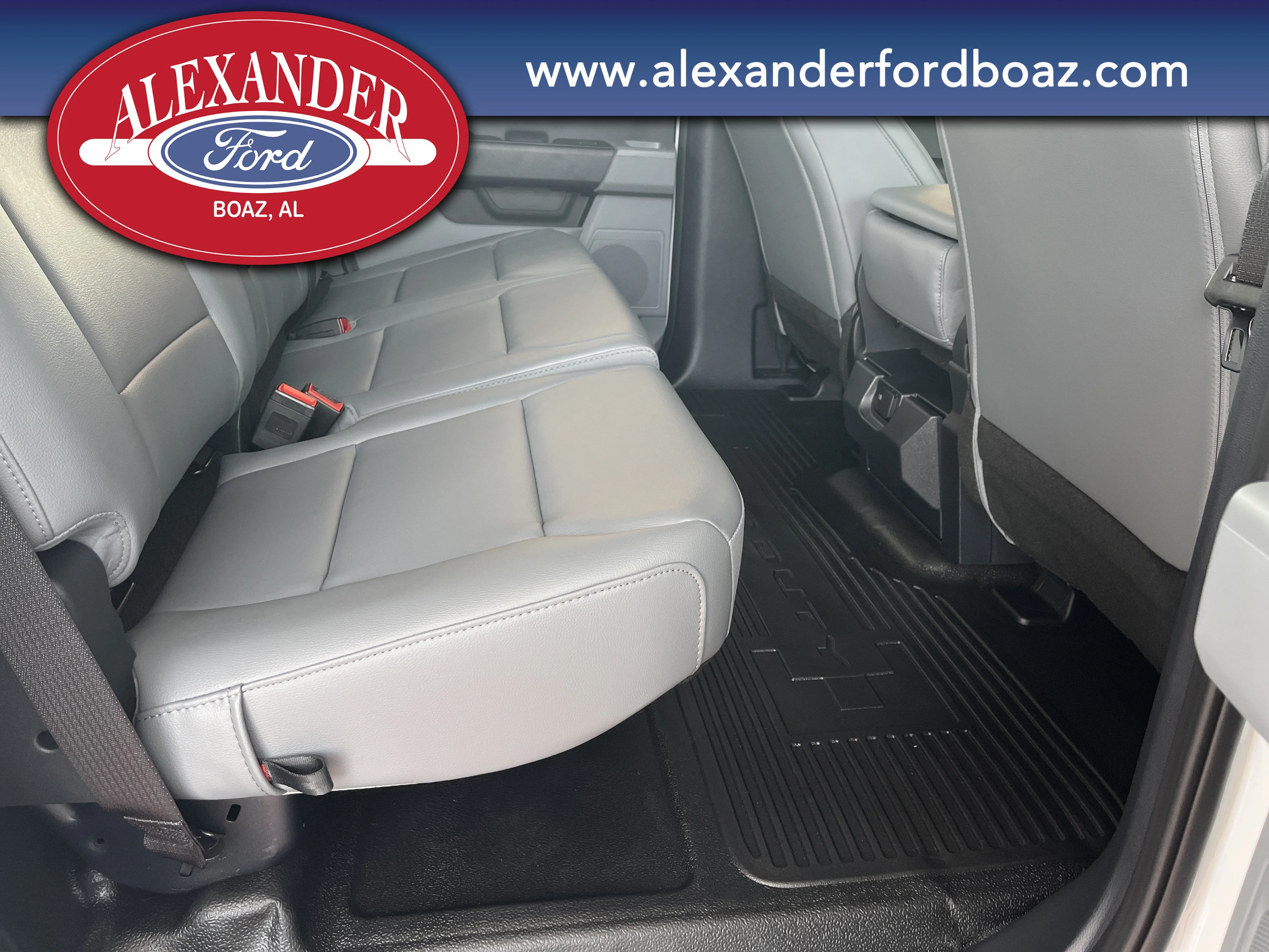 New 2026 Oxford White Ford F-250® XL image 20