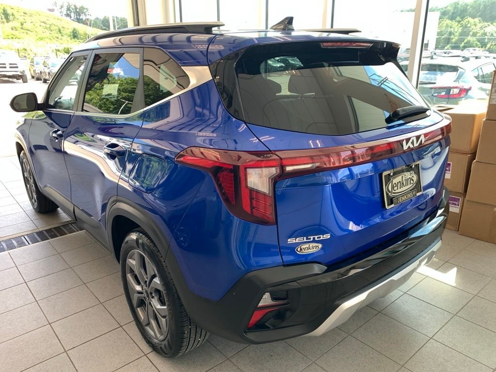 2024 Kia Seltos S - Photo 13