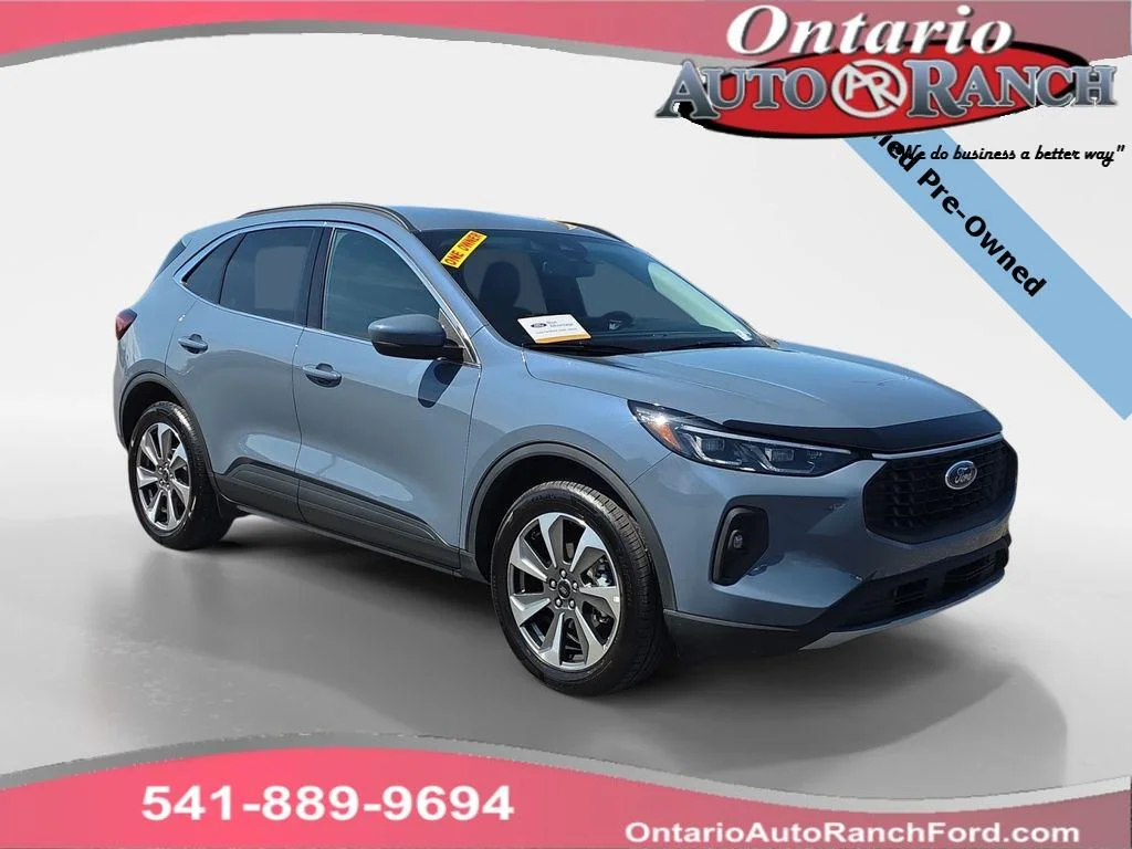 2025 Ford Escape Platinum AWD's photo