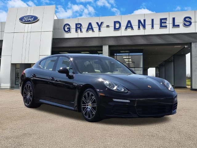 2016 Porsche Panamera