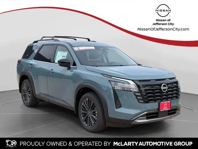 2026 Nissan Pathfinder SL 4WD's photo