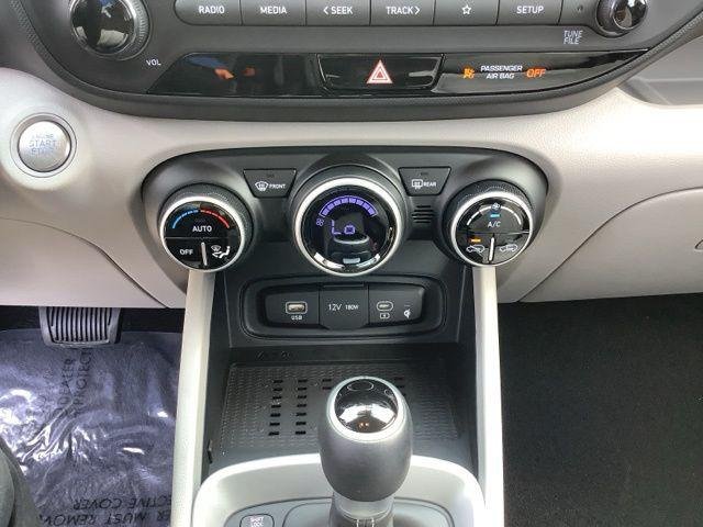 New 2026 Onyx Black Hyundai SEL image 31