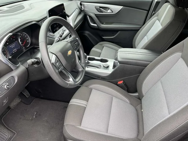 Used 2025 Black Chevrolet LT image 25