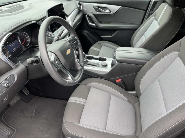 Used 2025 Black Chevrolet LT image 25