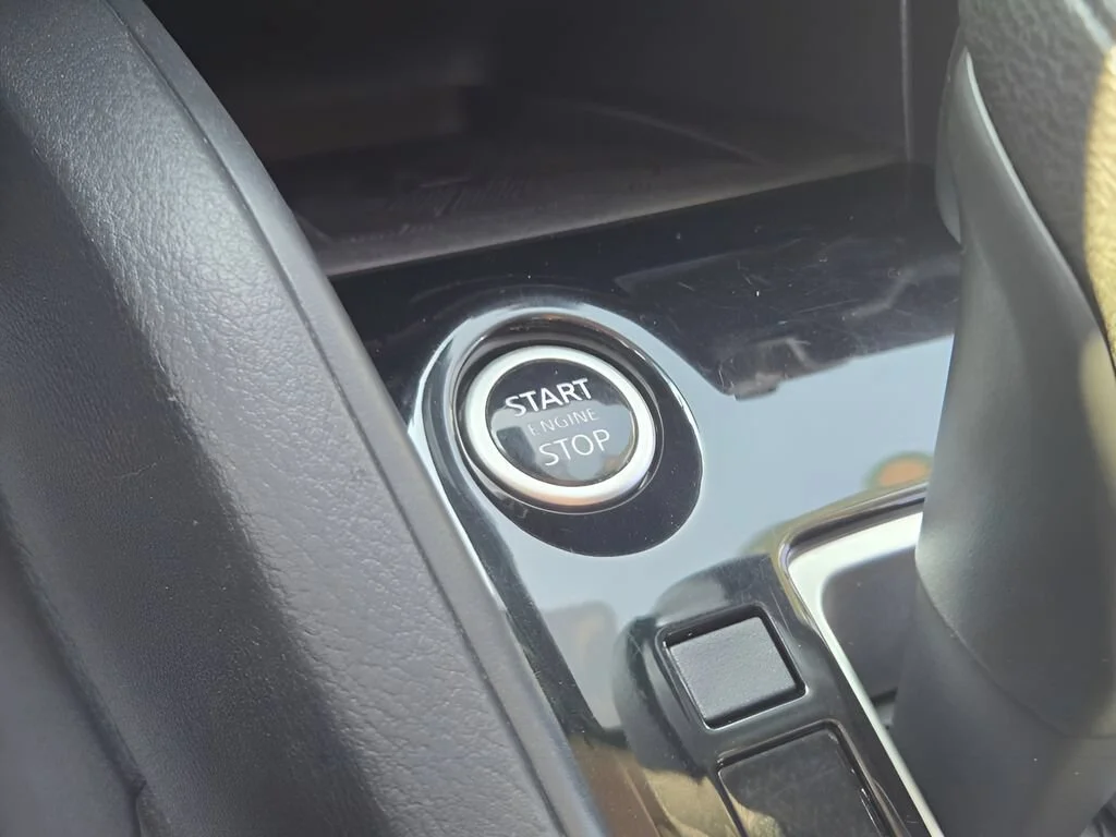 Certified Used 2024 Aspen White Trico Nissan SV image 20