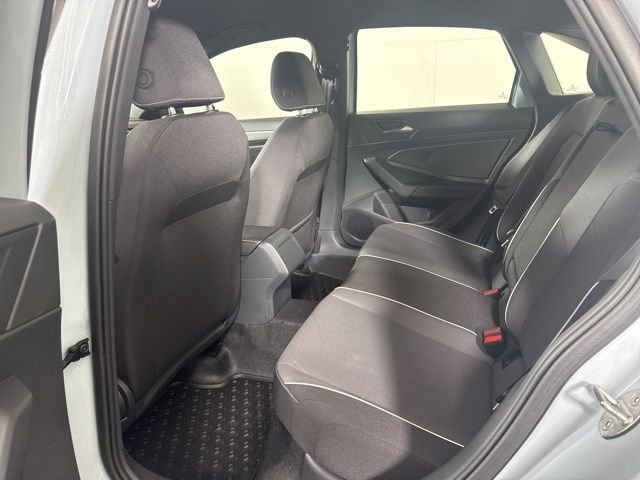 New 2026  Volkswagen 1.5T Sport image 12