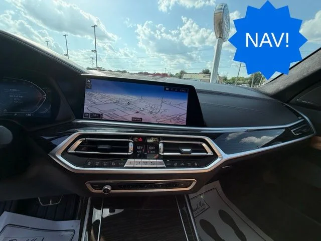 Used 2021 White BMW xDrive40i image 19