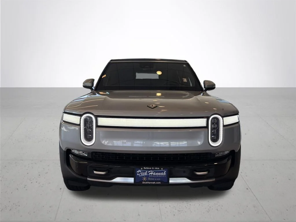 Used 2024  Rivian Adventure image 3
