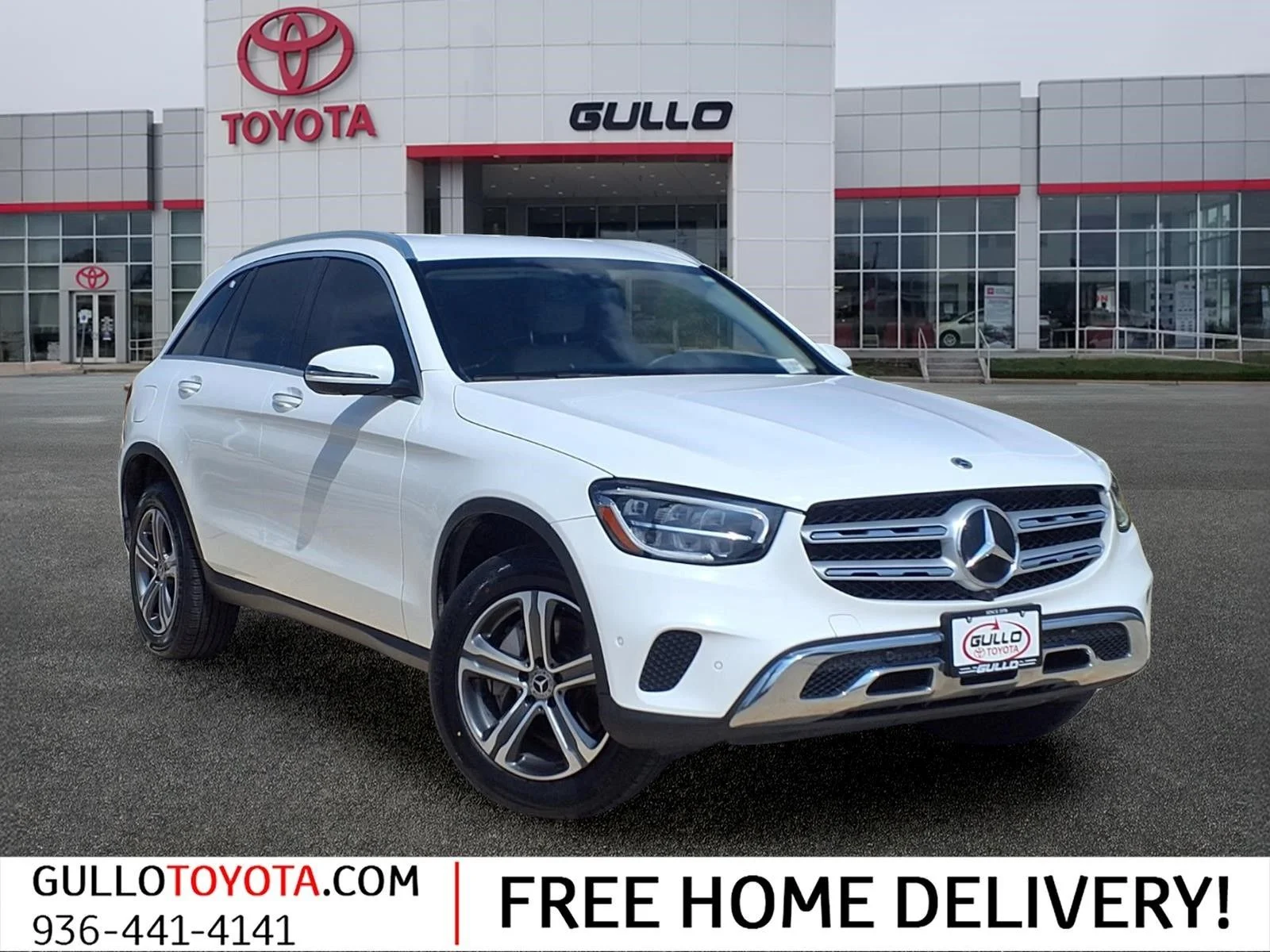 Used 2021 White Mercedes-Benz GLC 300 image 1