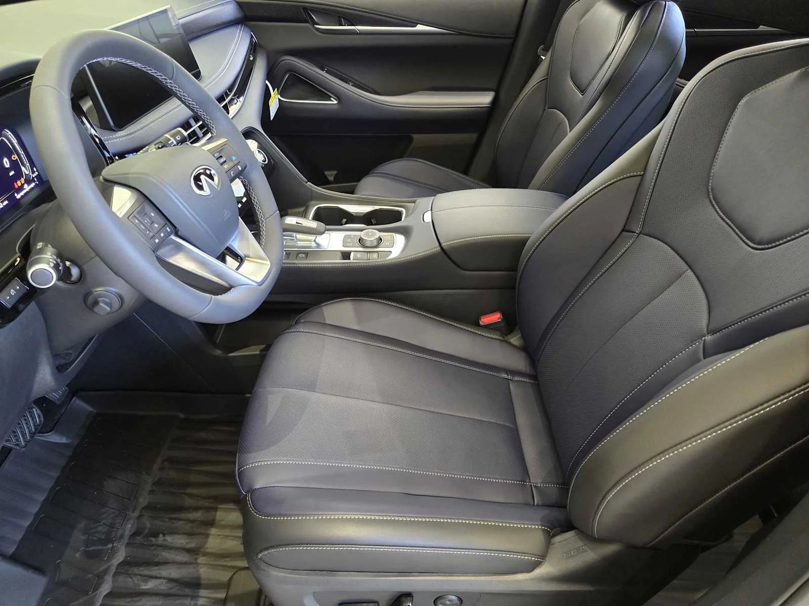 New 2026 2T GRPT SHDW INFINITI Sport AWD image 8