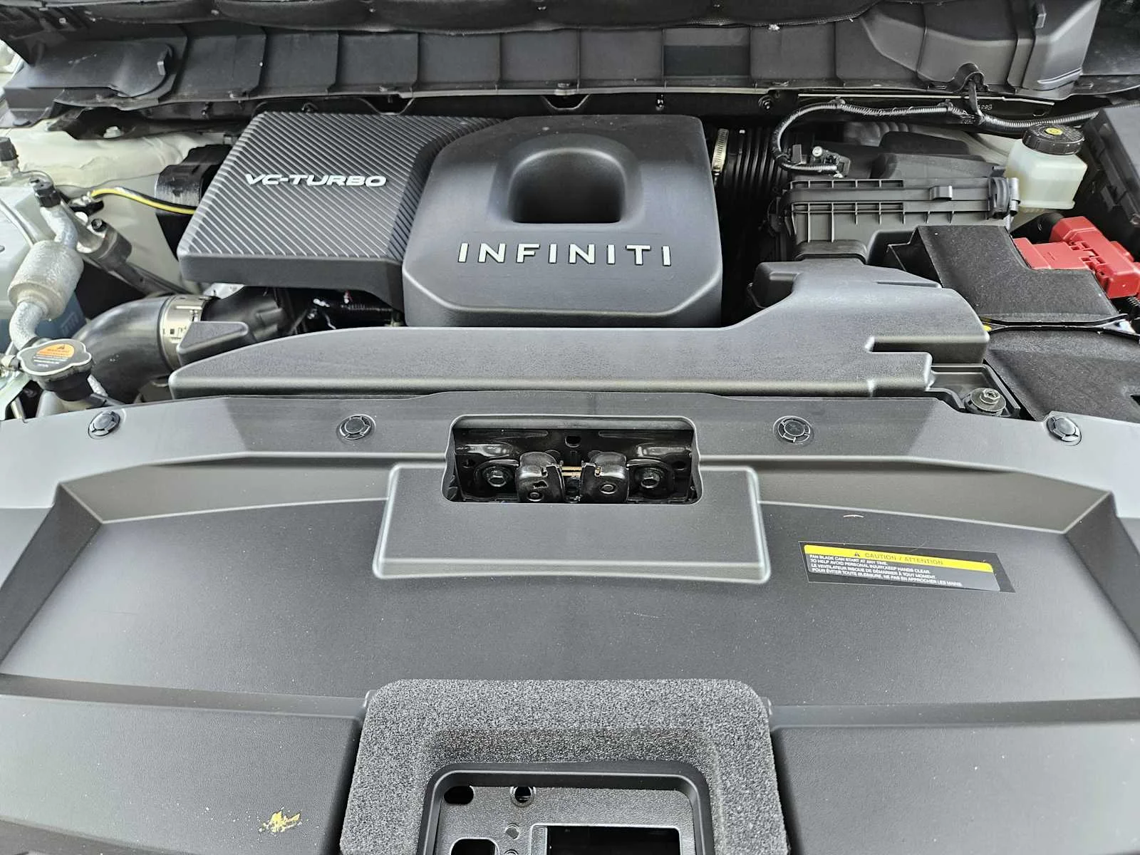 New 2027 2T RAD WHT INFINITI Autograph AWD image 23