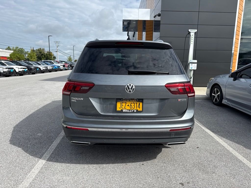 Used 2019 Platinum Gray Metallic Volkswagen 2.0T SEL image 4