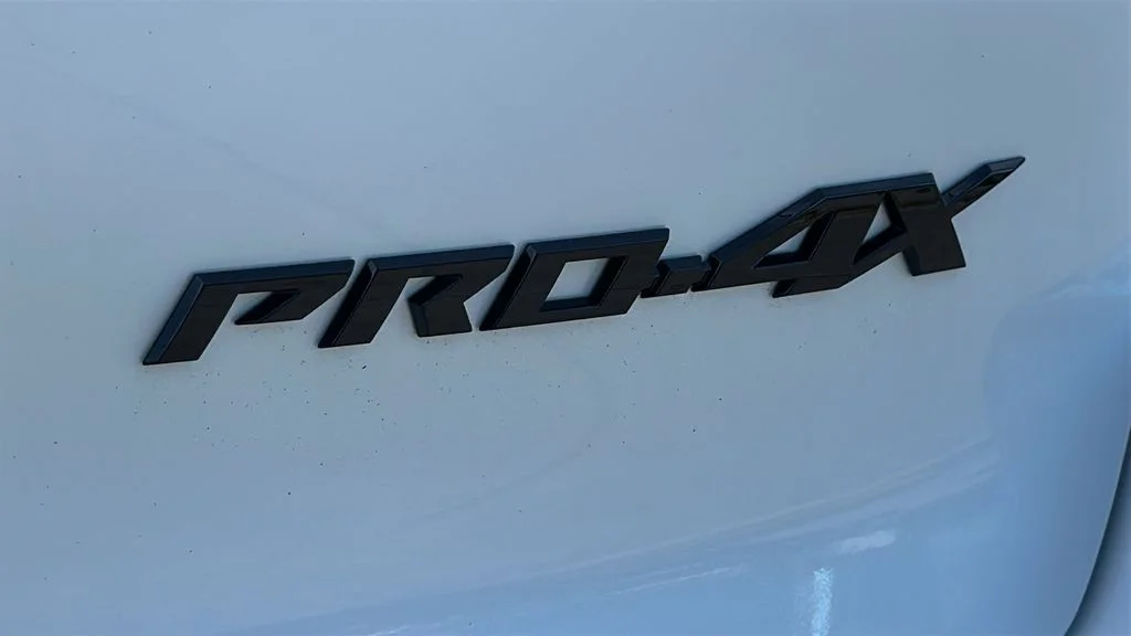 2026 Nissan Armada PRO-4X - Photo 9