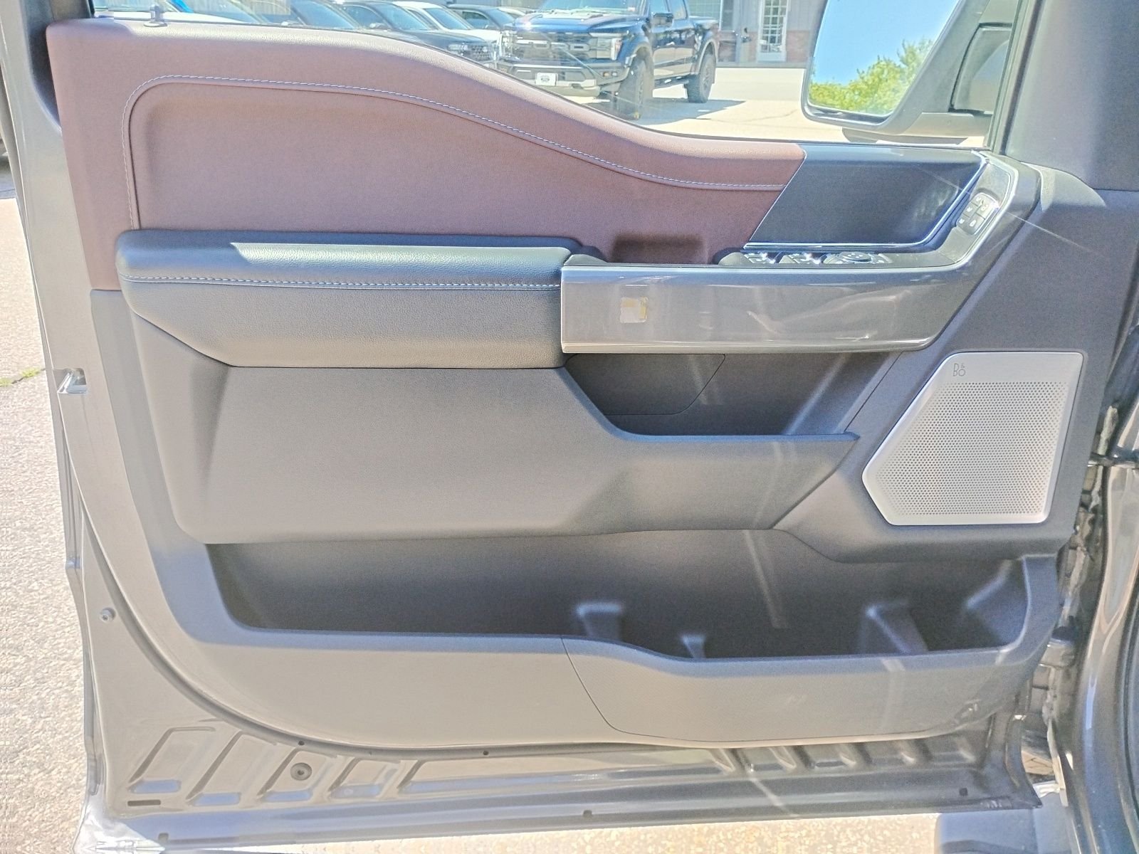Used 2023 Gray Ford Lariat image 15