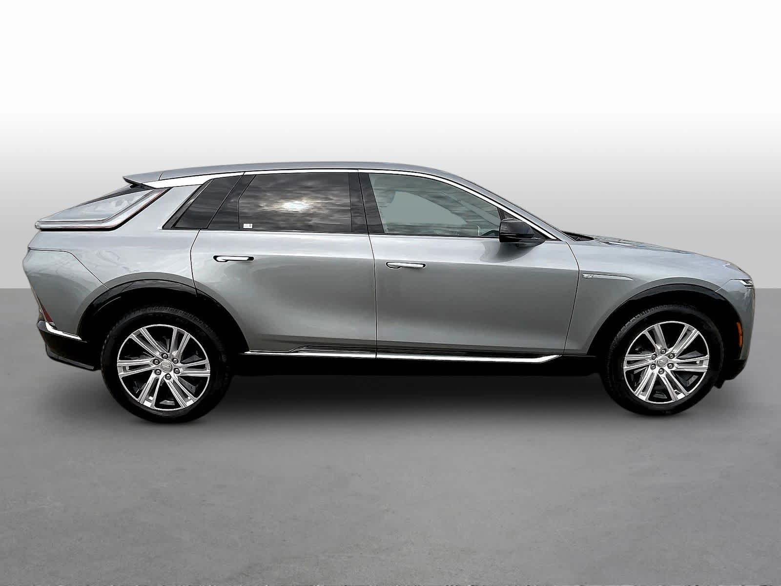 2024 Cadillac LYRIQ Tech - Photo 8
