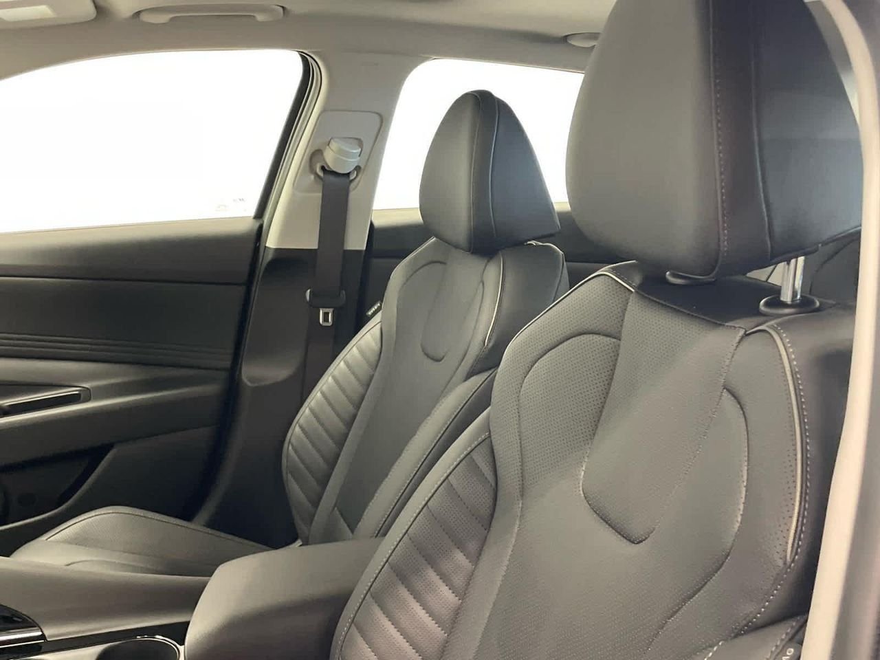 New 2026 Ecotronic Gray Hyundai Limited image 14
