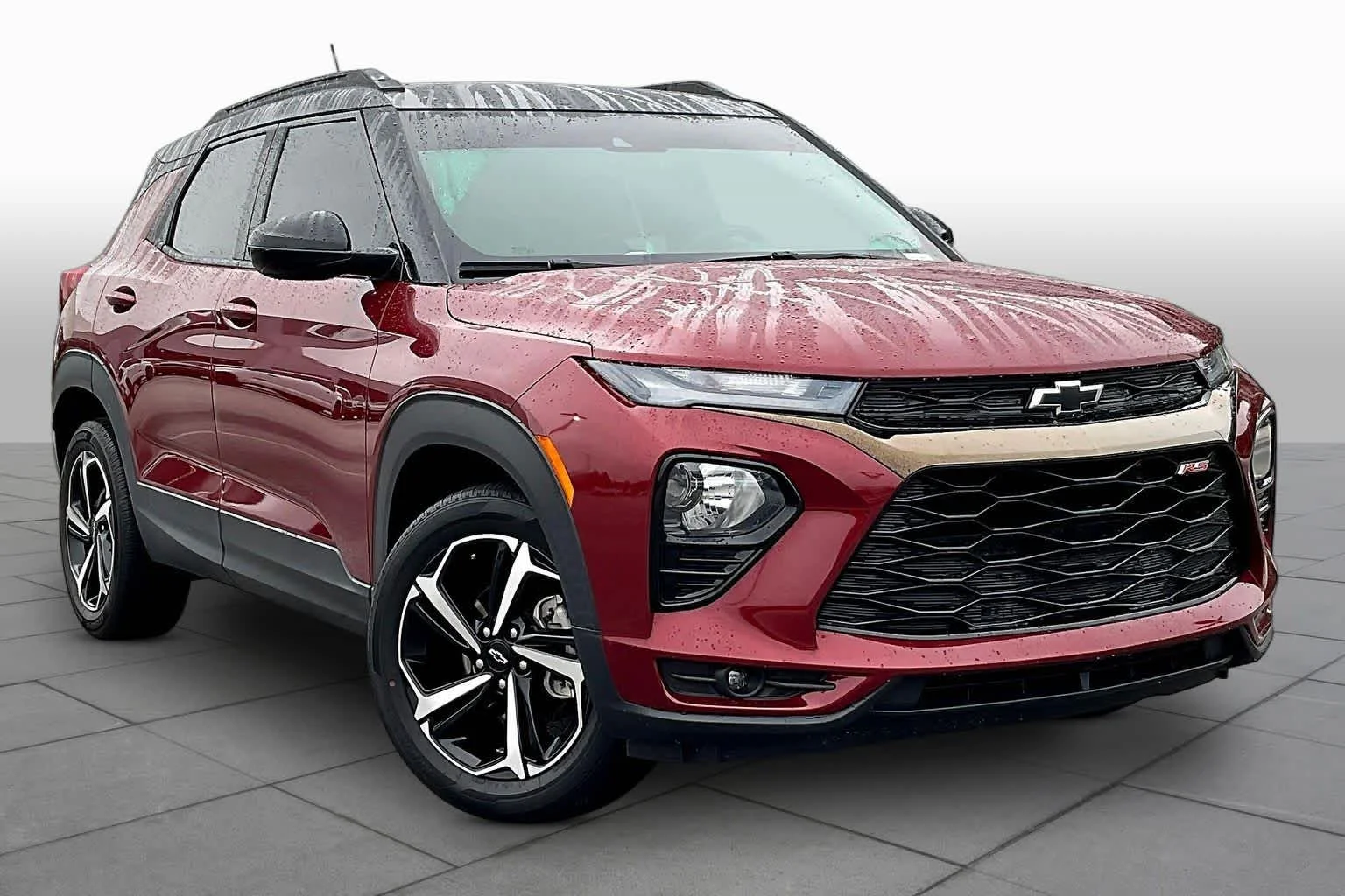 Used 2023 Crimson Metallic Chevrolet RS image 5