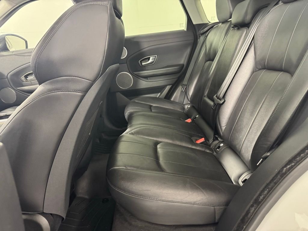 Used 2019 Fuji White Land Rover SE image 29
